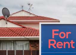 3 ways unscrupulous landlords take advantage of tenants