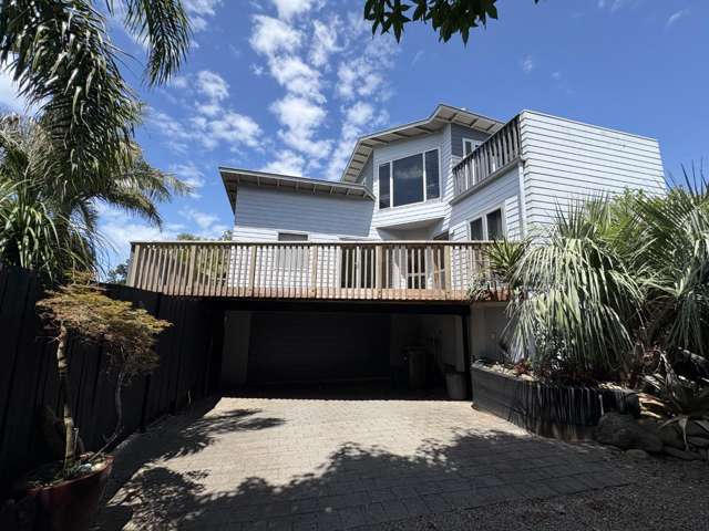 FOUR BEDROOM - HARBOUR ROAD - OHOPE - WHAKATANE