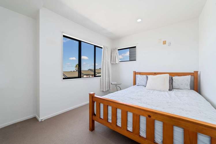 39/22 Northcross Drive Oteha_9
