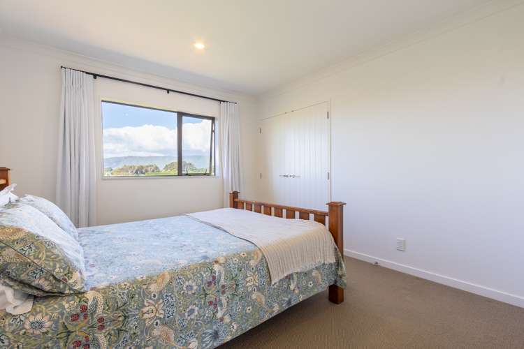 66 The Drive Paraparaumu Beach_18