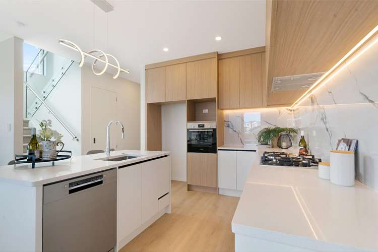 37 Paretao Street Massey_9