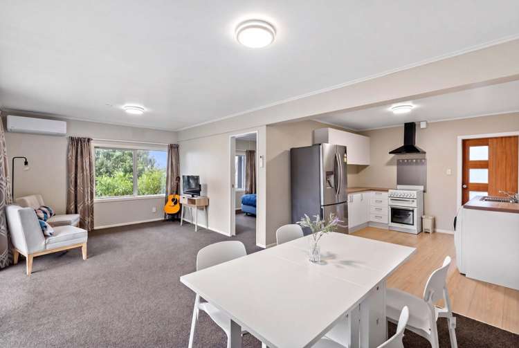 51 Winston Street Crofton Downs_10