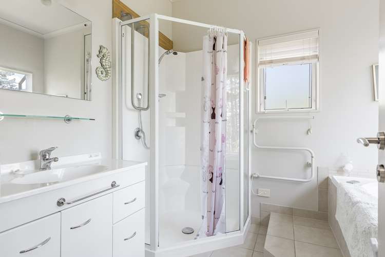 37 Sylvania Crescent Lynfield_13