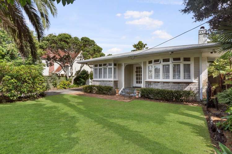 4 Fernleigh Avenue Royal Oak_11