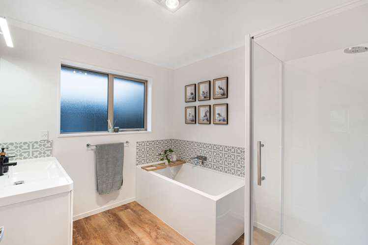 206 Southfield Drive Lincoln_11