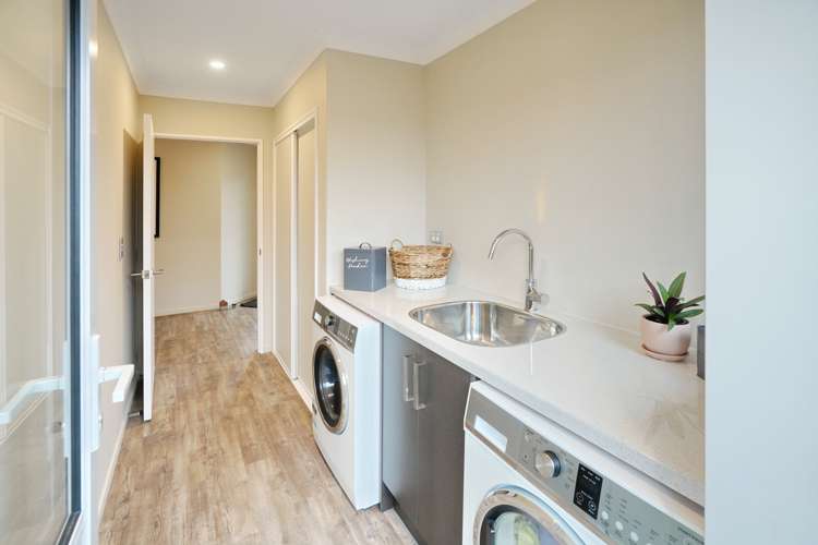 74 Hungerford Drive Rolleston_16