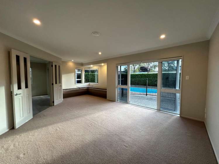 17 Whiting Crescent Greenmeadows_6