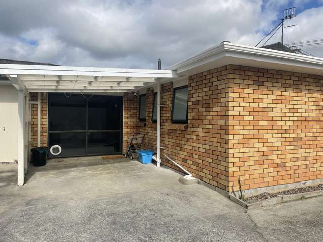 1/8 Lilian Street Kamo_2