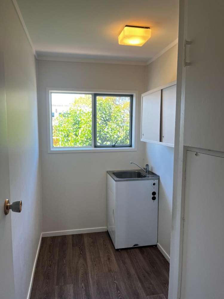 84 Gossamer Drive Pakuranga Heights_22