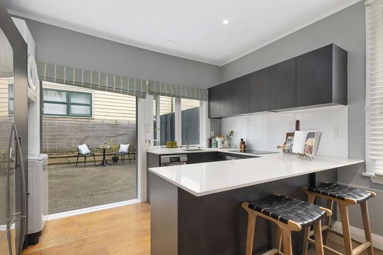 2 Porritt Avenue Mount Victoria_6