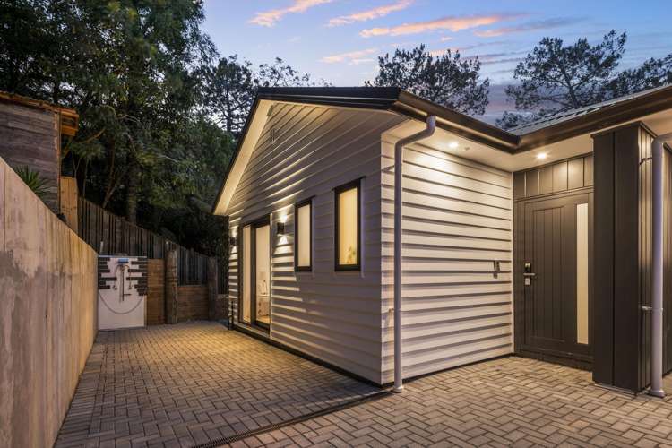 5A / 5B Saddleback Rise Murrays Bay_14