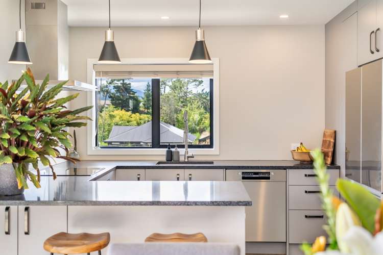 11 Rewarewa Way Timberlea_12