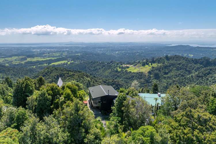 5 Brabant Road Waiatarua_27