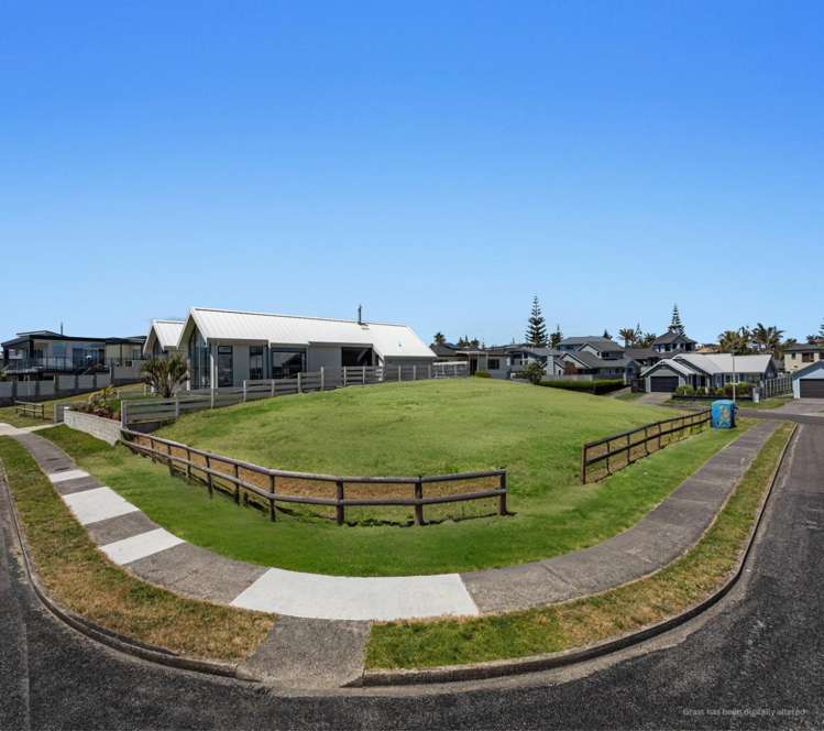 14 Pacific Parade Coastlands_7