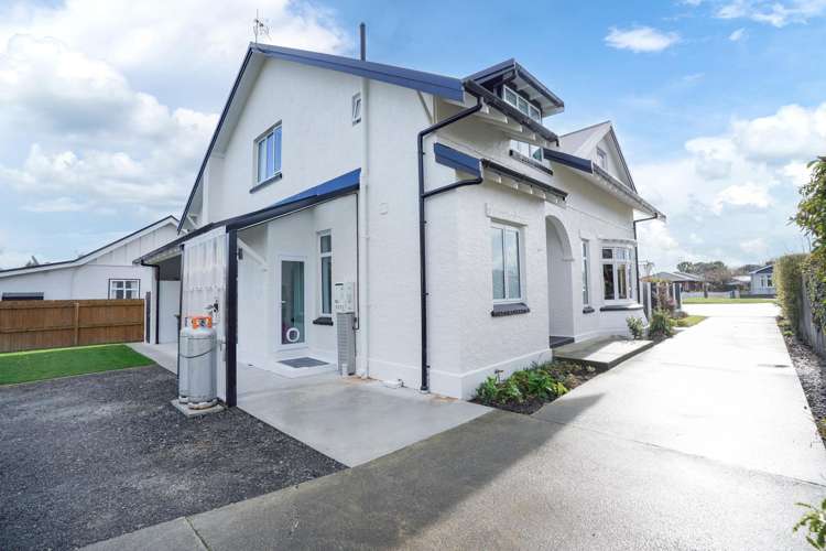 239 Herbert Street Windsor_31