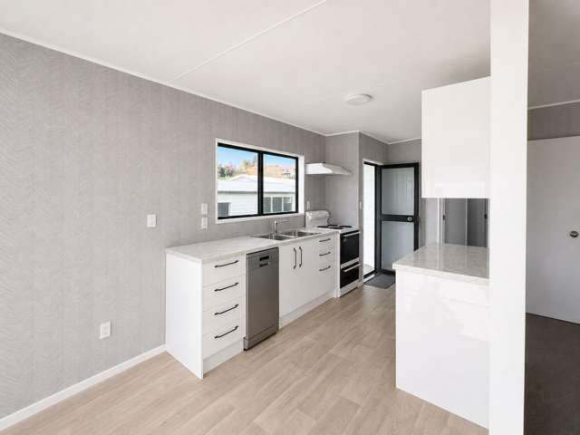 46 Aquarius Drive 11056_1