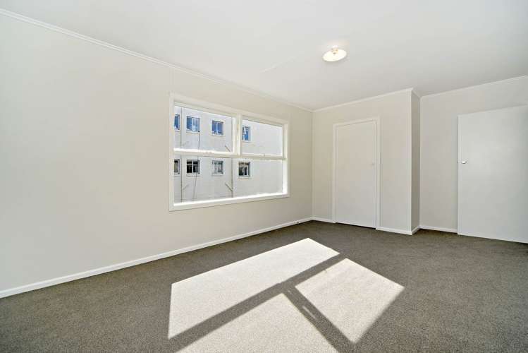 4/17A Esplanade Road Mt Eden_5