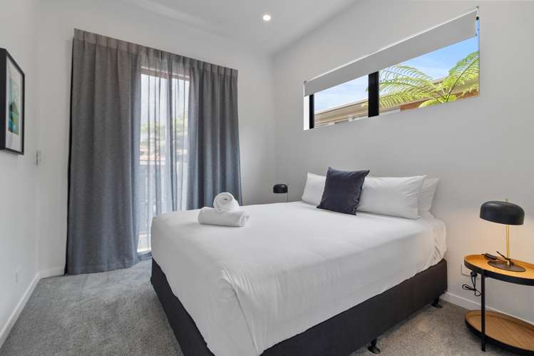 32 Seacliffe Road Hillsborough_12