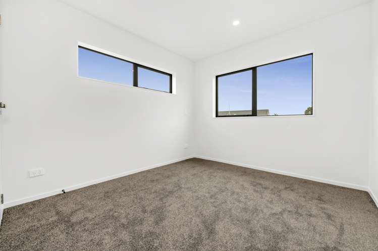 2/57 Sunderlands Road Bucklands Beach_12