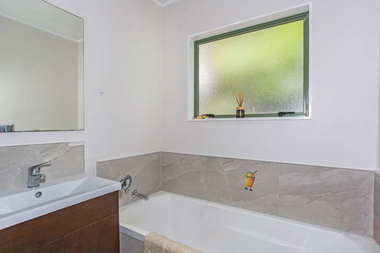 11 View Road Papakura_10