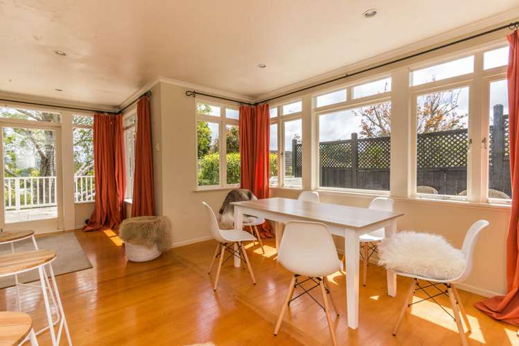 7 Warwick Avenue Titirangi_8