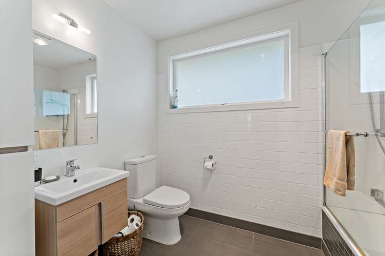 37 Wallace Road Mangere Bridge_7