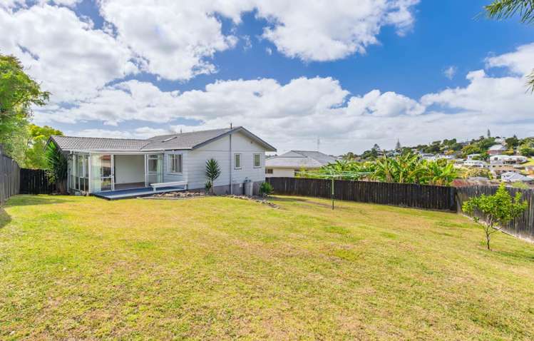 16 Tetrarch Place Totara Vale_1