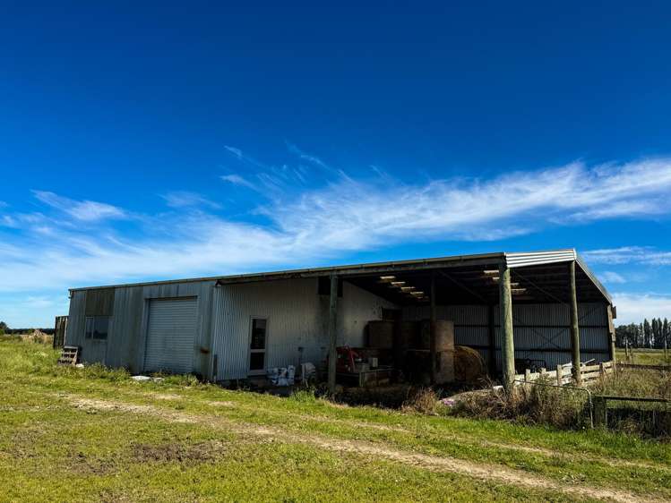 486 Irving Road and 150 Angle Road Woodlands_6