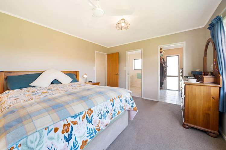 182 Boord Crescent Kumeu_10