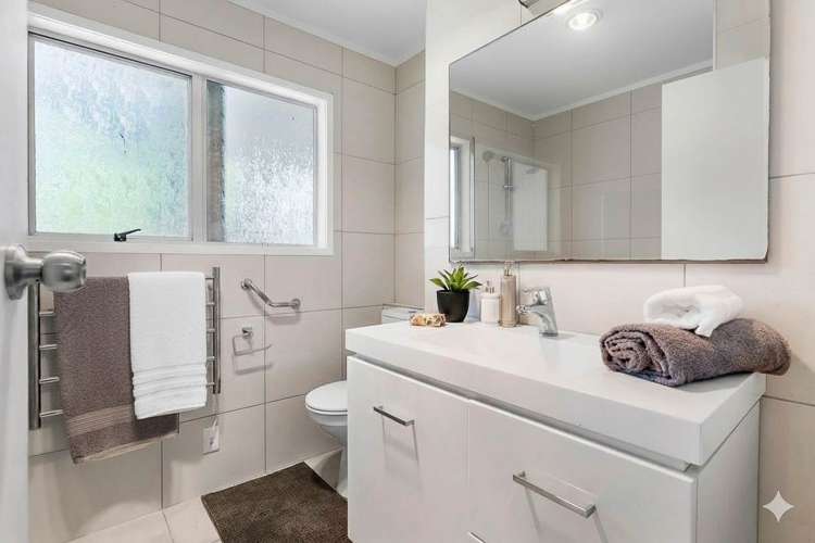 994 East Coast Road Northcross_12