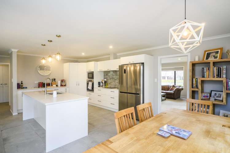 96 Pharazyn Street Feilding_6