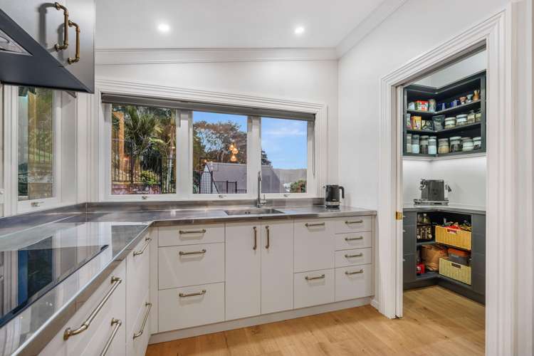 28 Fifth Avenue Avenues_8