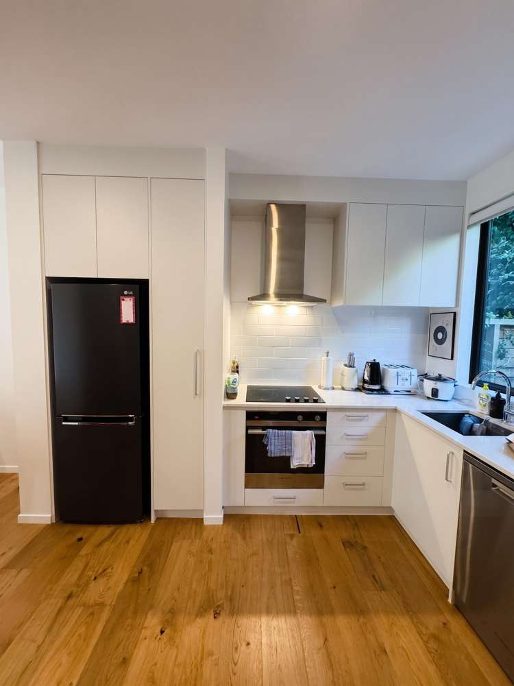 9/4 Glen Atkinson Street St Heliers_2