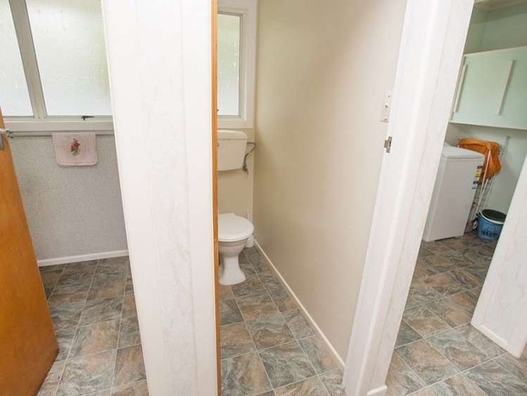 410 Ocean Road Whangamata_18