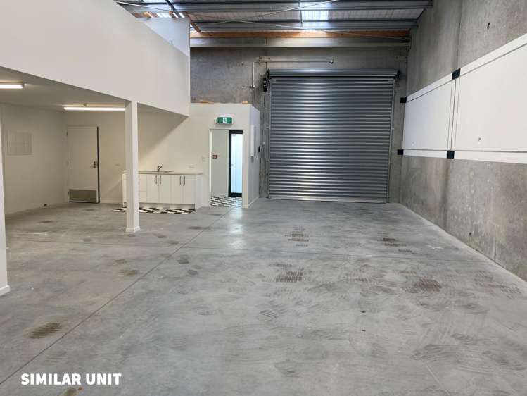 2/7 Lake Bryndwr Lane Burnside_3