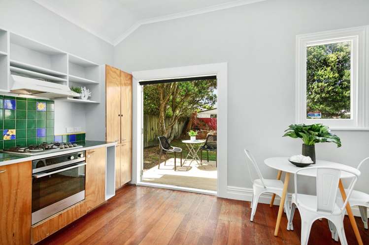 2 Patrick Street Petone_11