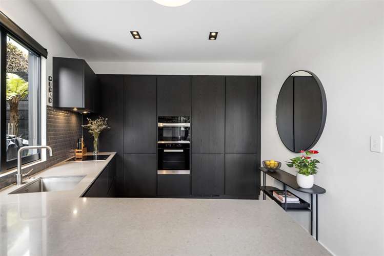 2A Arthur Crescent Takapuna_17