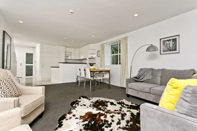 2a/68 Mokoia Road Birkenhead_4