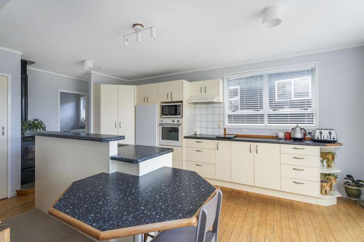 293 Main Road Tairua_23