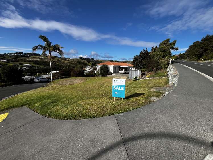 1 Hibiscus Avenue Cable Bay_2