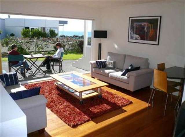 3/241 Hurstmere Road Takapuna_3