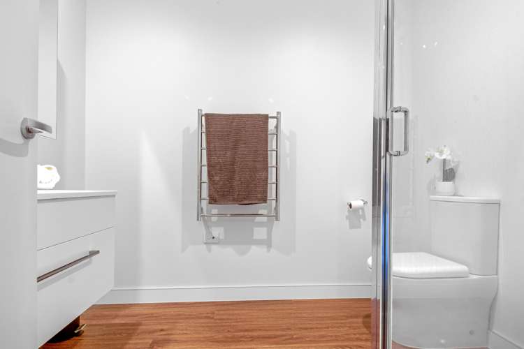 8 Arvo Lane Hobsonville_11