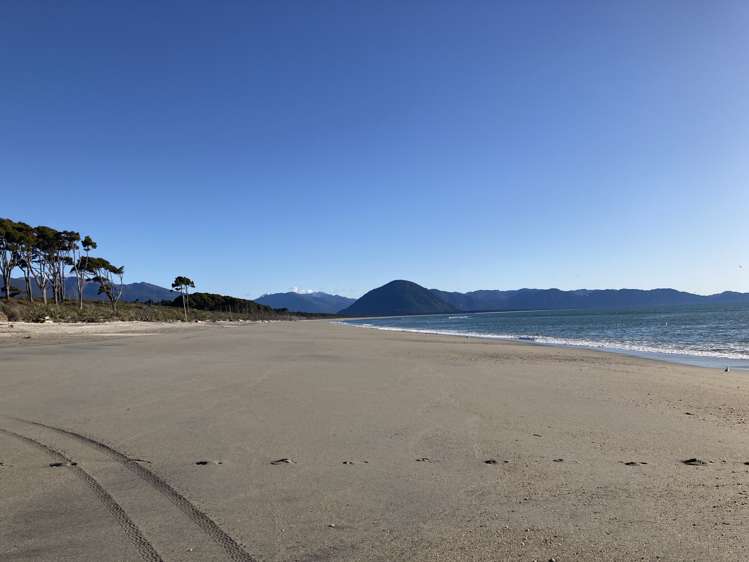 Hannahs Clearing Jackson Bay_4