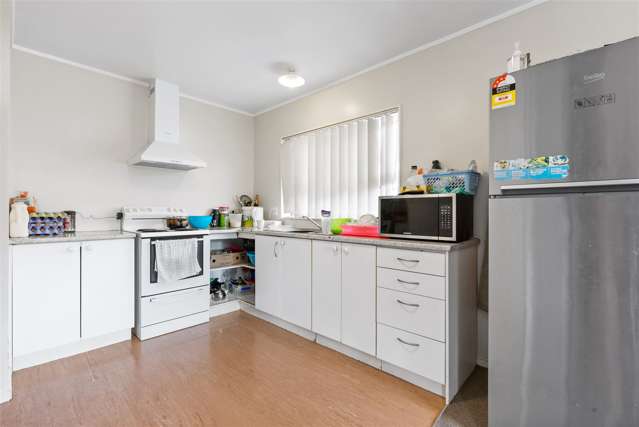 127 Shifnal Drive Randwick Park_2