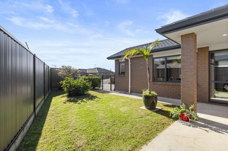 15 Peter Way Place Glenview_11