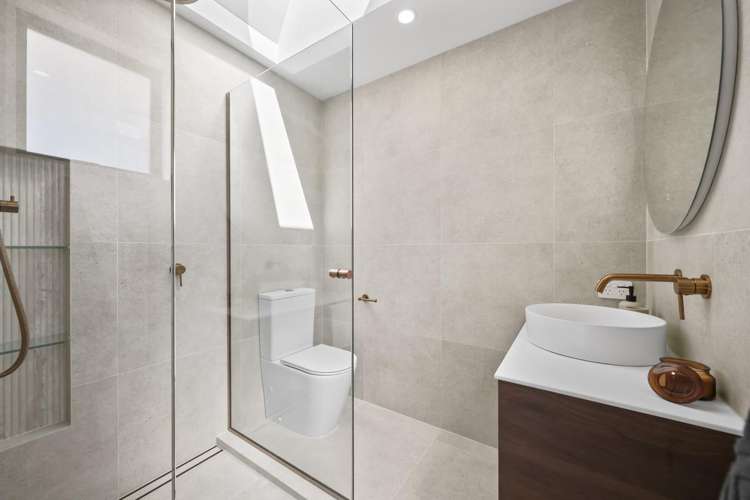 2/31 Rutland Street Saint Albans_16