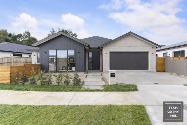 Brand New Grand Built Home!!