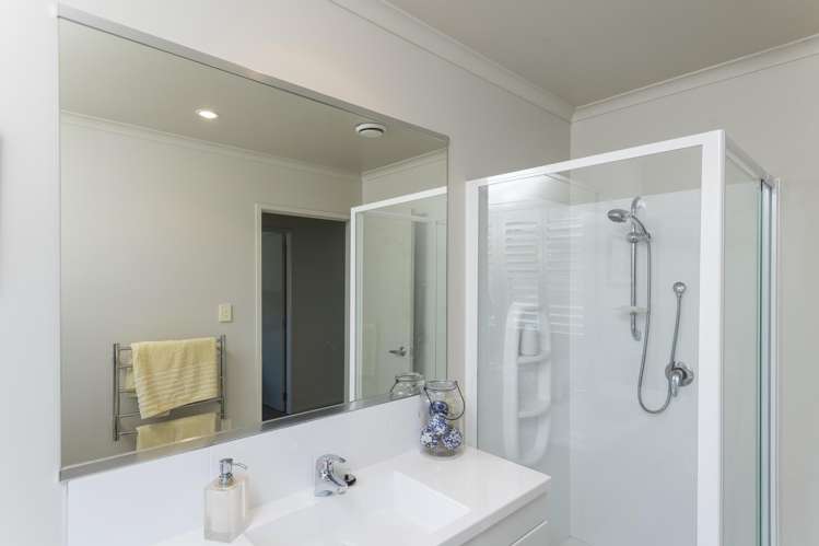 1 Hamilton Drive Wainui_14