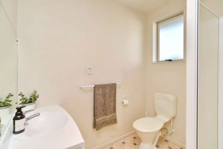 19 Charlotte Lane Woolston_6