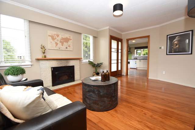 229 High Street North Carterton_4